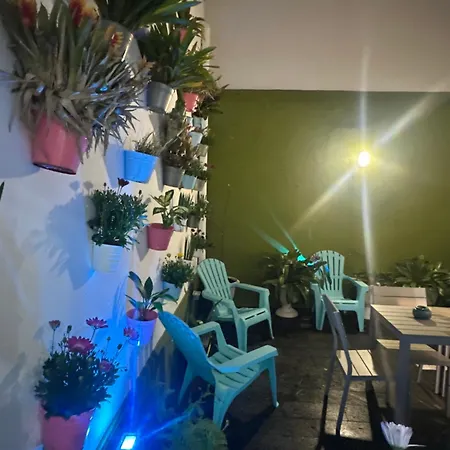 לינה וארוחת בוקר Casa Physalis Ponta Delgada
