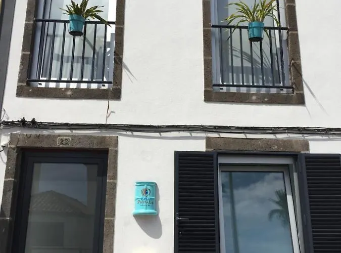 Alojamento de Acomodação e Pequeno-almoço Casa Physalis Ponta Delgada