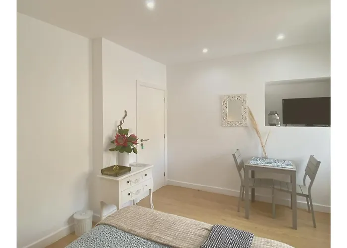 Alojamento de Acomodação e Pequeno-almoço Casa Physalis Ponta Delgada